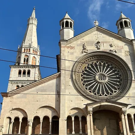 Domus Tua 4*